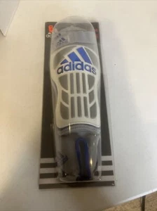 Adidas Venom Size Large Shinguards - Picture 1 of 5