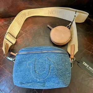 True Religion STITCHED HORSESHOE BELT BAG - - Picture 1 of 3