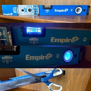 Empire UltraView LED Magnetic Box Level 24" EM95.24 Light Up Illuminated - Picture 1 of 22