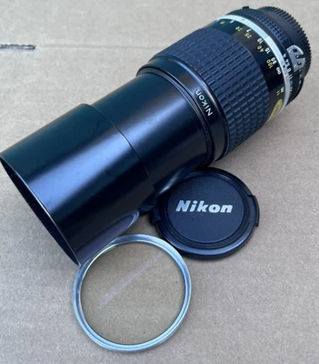 Teleobjetivo para cámara Nikon Nikkor 200 mm F4 Japón Foto 1 de 4