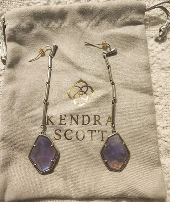 Серебряные серьги-капли с амулетами Kendra Scott 4 дюйма с подписью - Изображение 1 из 4