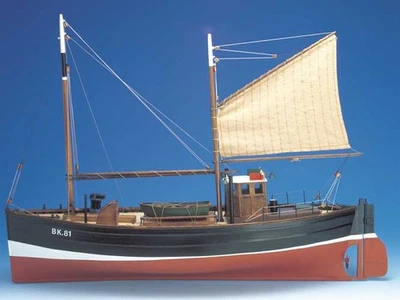 Caldercraft Minifleet Motor Fifie Amaranth Herring Drifter Boat Kit 1:40 Scale — 第 1/4 张图片