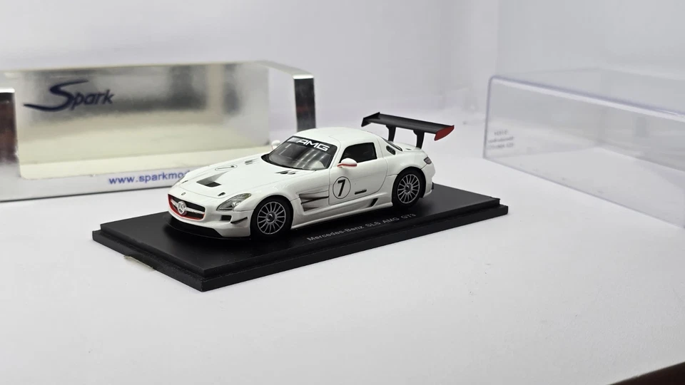 Spark 1:43 Mercedes SLS AMG GT3 #7 - Immagine 1 di 4