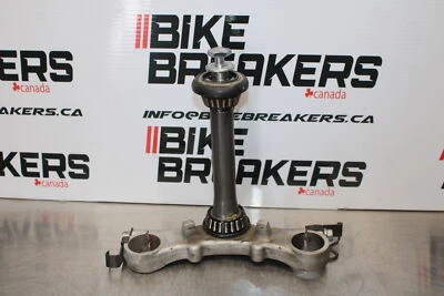 04-09 SUZUKI GS500F HORQUILLA DELANTERA ABRAZADERA INFERIOR TRIPLE ÁRBOL VÁSTAGO BB165 Foto 1 de 4