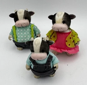Calico Critters Friesian COW Family Set of 3 Sylvanian Families - Imagen 1 de 6
