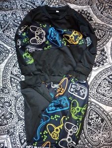Boys Size 8 Multicolor Sweatsuit Set (2-Piece) - Picture 1 of 1