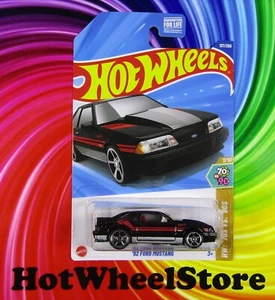 2025 Hot Wheels **ERROR** BLACK '92 FORD MUSTANG #127 HW61-050225 - Picture 1 of 9