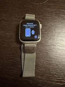 Apple Watch Series 6 40mm Silver Aluminum Case with Metallic band (GPS)... - Picture 1 of 3