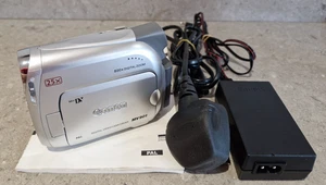 CANON MV901 E MINI DV DIGITAL VIDEO CAMCORDER INC BATTERY & CHARGER JAPAN Exc - Picture 1 of 15