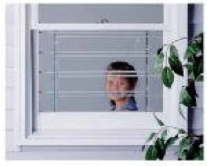 Knape & Vogt MFG 1133 Fensterschutzgitter, verstellbar, 3-Stab - Menge 1 - Bild 1 von 1