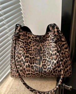 High End Faux Leather Tote Bag, Luxury Design - Picture 1 of 7