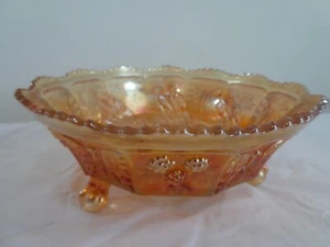 Antike Fenton Ringelblume Karneval Glas Schmetterling & Beere Schale Pantherkralle Füße - Bild 1 von 21