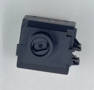 Mercedes-Benz W246 Ignition Control Module EZS A2469054903 - Picture 1 of 3