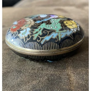 Antique Chinese Cloisonne Enamel Brass 2 1/2” heavy trinket pill box - Picture 1 of 5