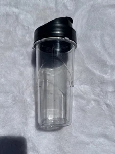 OSTER Mixer 24 Unzen Blend-N-Go Ersatz Tasse mit Flip Top Schluck & Schraubdeckel - Bild 1 von 6