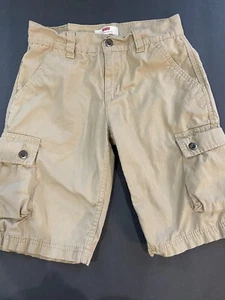 Boys Levi's Solid Tan Cargo Shorts Size 10 R EUC! - Picture 1 of 9