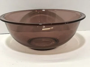 Vintage Large Mixing Bowl Purple Glass PYREX Round Serving Bowl 2.5 Quart - Picture 1 of 6