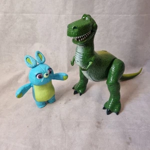 Pixar Disney Store groß 12 Zoll sprechender Rex Deluxe Dinosaurier & Toy Story 4 Häschen 9 Zoll  - Bild 1 von 7
