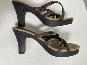 Mudd Vintage 90er Y2K braune Zehenstegsandalen offene Zehenpartie Lederabsätze Damengröße 10 - Bild 1 von 5
