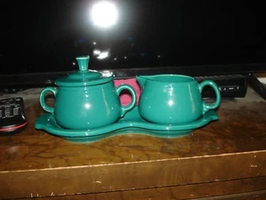 Fiesta Evergreen Retired Creamer & Lidded Sugar Set W/ Figure 8 Tray - Picture 1 of 7