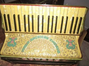 ANTIQUE ITALO AMERICAN ACCORDION CHICAGO INLAID MOTHER of PEARL CELLULOID EDWARD - Picture 1 of 6