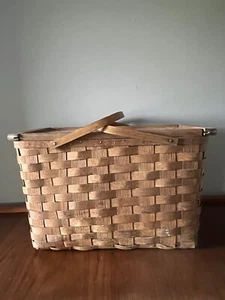 Large Vintage Picnic Basket with Sliding Top - Picture 1 of 3