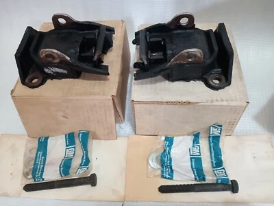 GM engine mount NOS #3990914  2 pieces set CHEVROLET CHEVELLE CHEVY Ⅱ CAMALO - Image 1 of 4