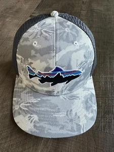 PATAGONIA - Fitz Roy Trout - Trucker Cap - Cliffs & Waves - Island Hat - Ocean - Picture 1 of 5