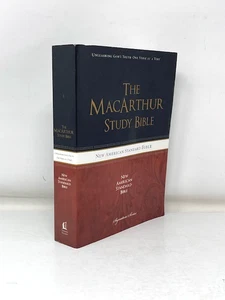 NASB MacArthur Study Bible Signature Series Paperback - Bild 1 von 9