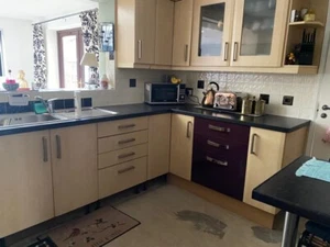full kitchen set - Picture 1 of 2
