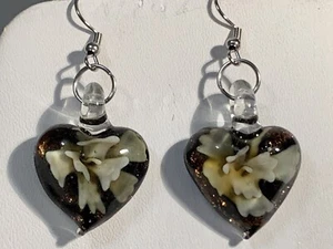 SALE **BEAUTIFUL BLOWN-GLASS FLORAL HEART EARRINGS- NEW-PALE YELLOW - Picture 1 of 7