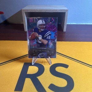 2025 Topps Resurgence - Peyton Manning #44 Sky Blue & Pink Shock Refractor - Bild 1 von 6