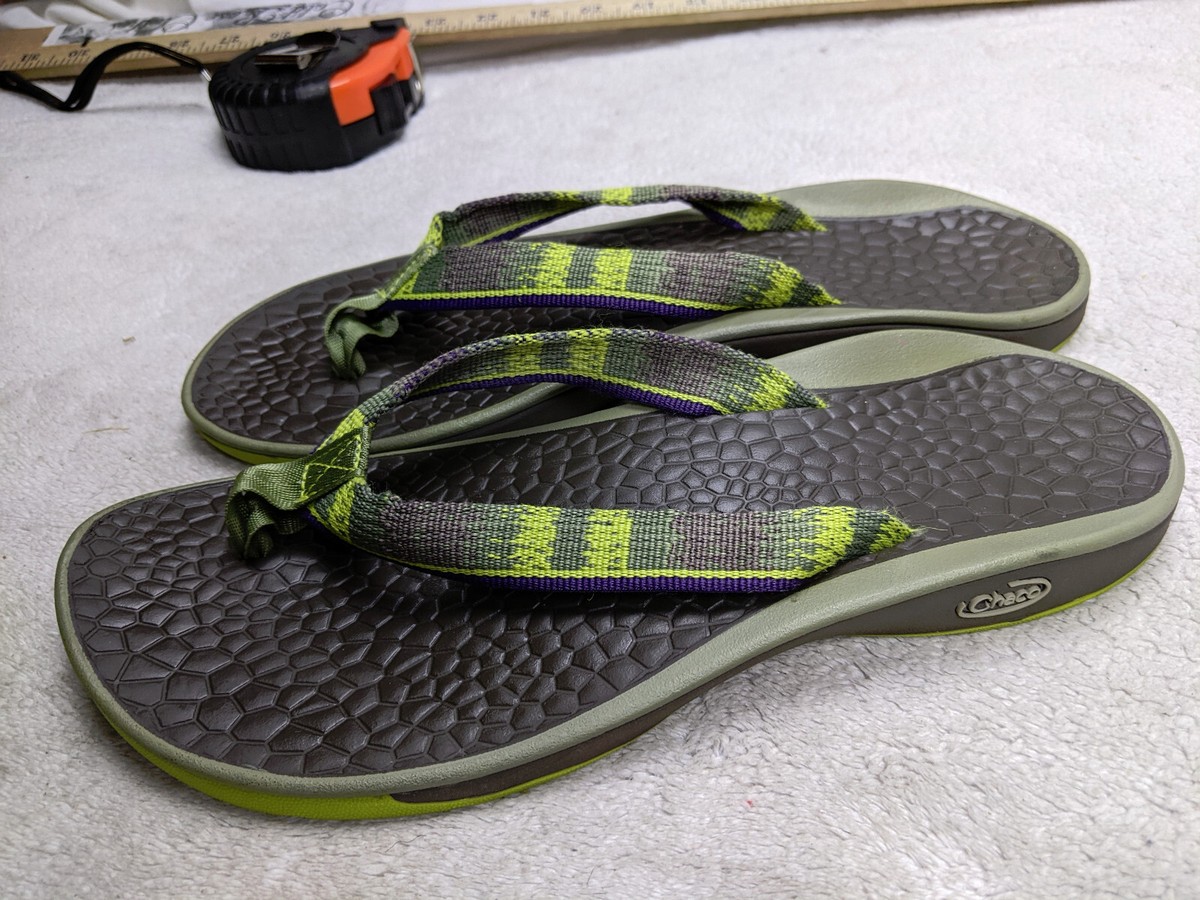 CHACO Womens 7 Green Gray Flip Flops Sandals Thongs Rubber 