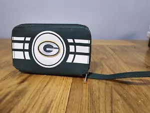 Green Bay Packers Women's Zip Wallet NFL Authentic by Little Earth New - Picture 1 of 9