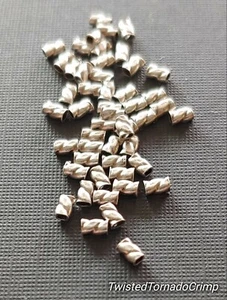 Twisted Tornado Crimp® Silver Moonlight ULTRAPLATE® .024 3mm (Pk 50). Hecho en Estados Unidos. - Imagen 1 de 4