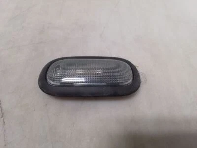  吉普 JK 牧马人 原始设备制造商 后条形音箱 圆顶灯 2010 - 2017 156747 — 第 1/4 张图片