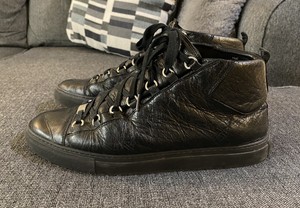 balenciaga arena black