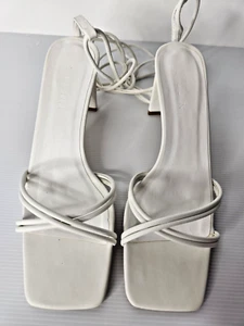 Billini Katrina White ankle strap heels Sz 9 AU Women's New with Box - Picture 1 of 10