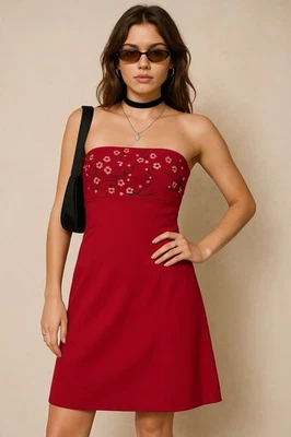 Vestido De Colección Años 90 Y2K Express Sin Tirantes Bordado Talla 9/10 Rosa Oscuro Flor de Cerezo Foto 1 de 4