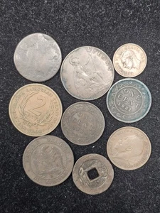 Lot of 9 Antique Foreign World Coins - Various Origins - Foto 1 di 2