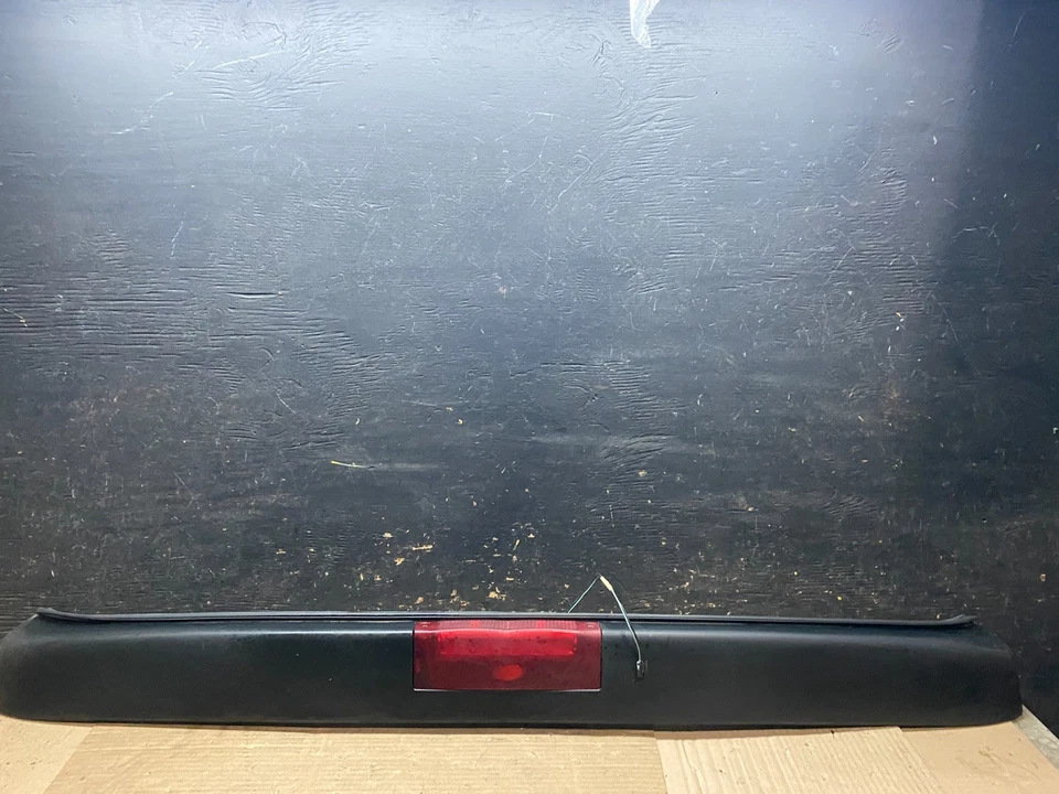 Tercera luz de freno Chevrolet Express 2003 a 2020 alerón V3380 DG Foto 1 de 4