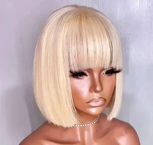 Short Straight Ash Blonde Wig with Bangs - Layered Synthetic Hair NEW - Picture 1 of 5