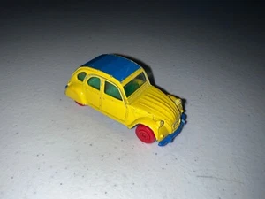 RARE Vintage Maisto 1:64 Citroen 2CV Yellow & Blue w/ Red Wheels My First Wheels - Picture 1 of 3