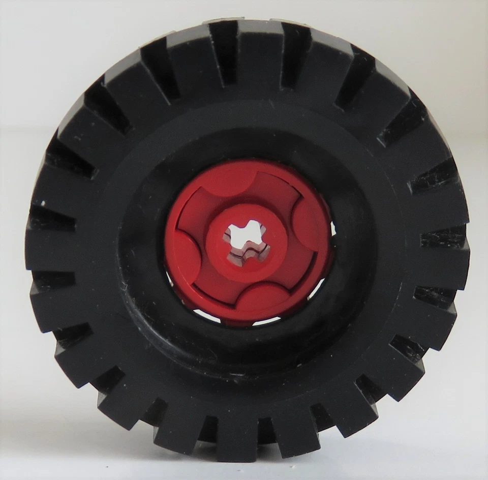 LEGO Technic-Reifen / Tire 17 x 43 mit Zahnrad - Felge, rot # g9c01 - Bild 1 von 3