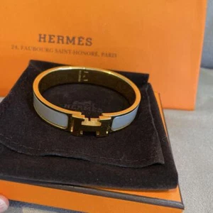 Pulsera Click H Beige X Oro Herrajes Hermes de Japón - Imagen 1 de 5