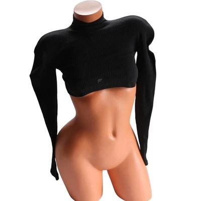 Top corto Fabletics negro acanalado cuello falso manga larga talla mediana Foto 1 de 4
