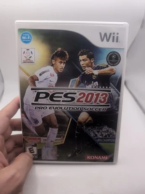 PES 2013 Pro Evolution Soccer Nintendo Wii completo na caixa - Imagem 1 de 3