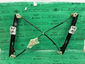 NEW GENUINE SEAT LEON Front Left Door Window Regulator 5F3837461D 2013-2020 - Picture 1 of 9