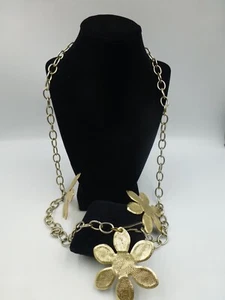 Vintage Metal Chain Link Fashion Belt w/Three Flowers, Gold Tone, About 34 Inche - Picture 1 of 6