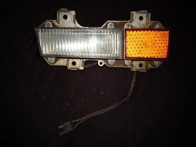 Mercury 1971 tamaño completo Marquis Brougham guardabarros delantero luz de señalización lateral izquierda ¿Nuevo de Lote Antiguo?? Foto 1 de 4